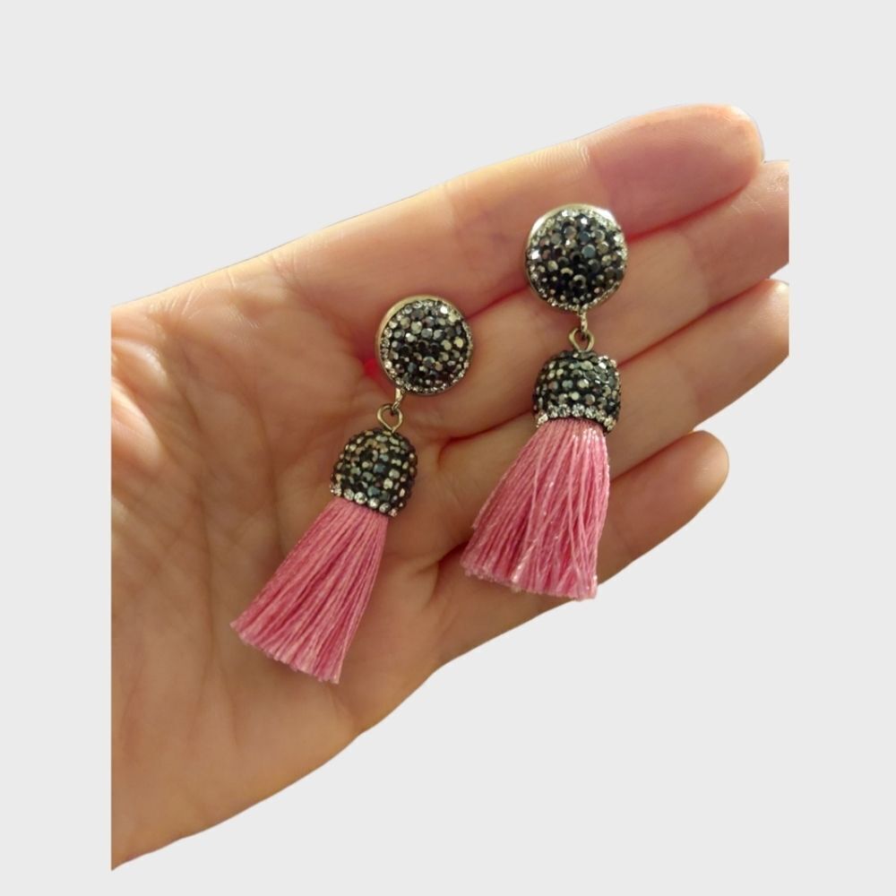 𝅺pink tassel earrings with black sparkle push backs.